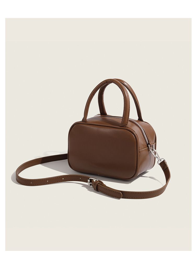 2024 New Boston Blogger Companion Handheld Pillow Fashionable Versatile Cross Shoulder Female Bag_voghion.com