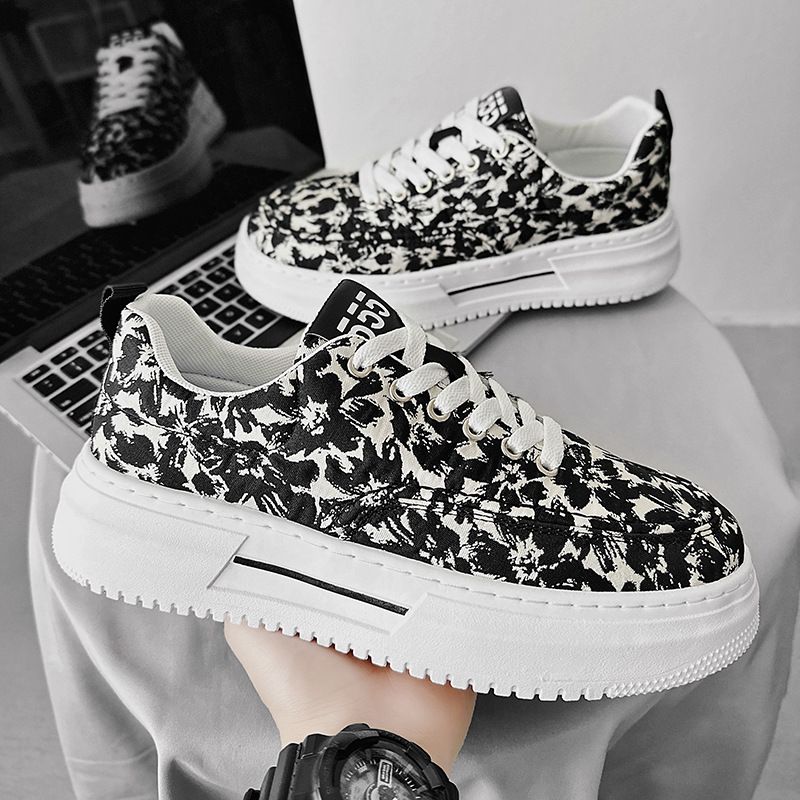 2023 neue Sportschuhe für Männer im Herbst mit dicker Sohle, koreanische Version der Jugend-Board-Schuhe, modische leichte atmungsaktive Freizeitschuhe_voghion.com