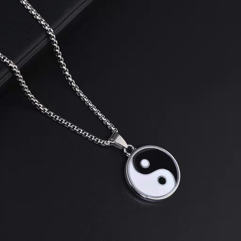 Collier créatif Taiji Bagua boussole en acier titane et acier inoxydable, accessoires de marée Disco, pendentif chaîne de pull_voghion.com