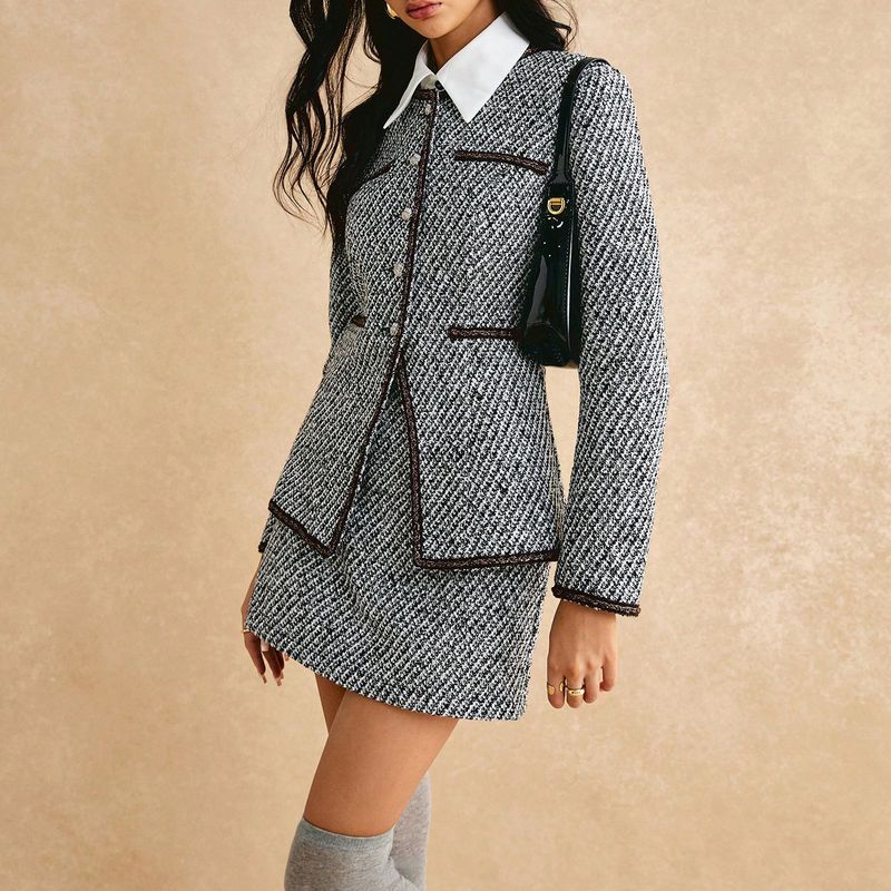 Conjunto de blazer y minifalda de tweed: chaqueta que define la cintura (talla pequeña) | Estilo colegial de prestigio_voghion.com