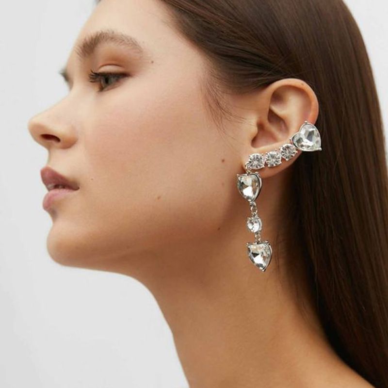 Boucles d'oreilles tendance en forme de cœur pour femme, avec strass et pompon_voghion.com