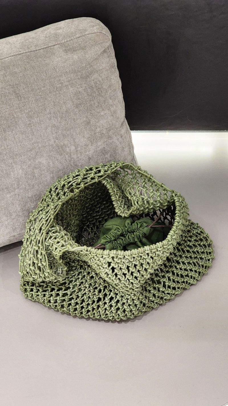 Niche Design Lazy Waxed Rope Mesh Single Shoulder Underarm Woven Large Capacity Casual Beach Bag Vacation Style 2025 Spring Summer New Fashion_voghion.com