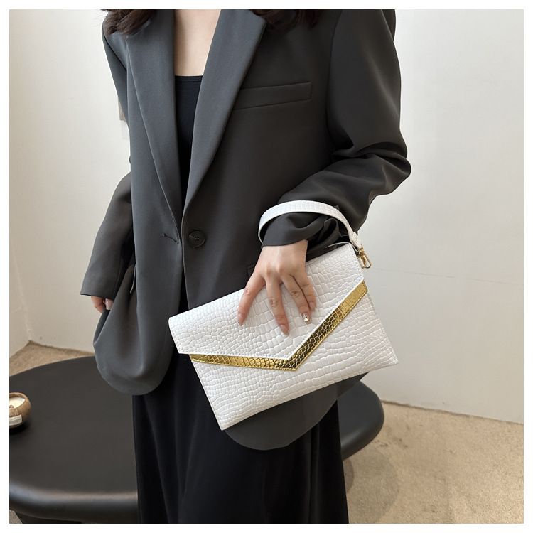 Handbag For Women Envelope Bag Crocodile Print Envelope Bag Personality Fashion Casual Temperament Color Contrast Banquet Bag_voghion.com