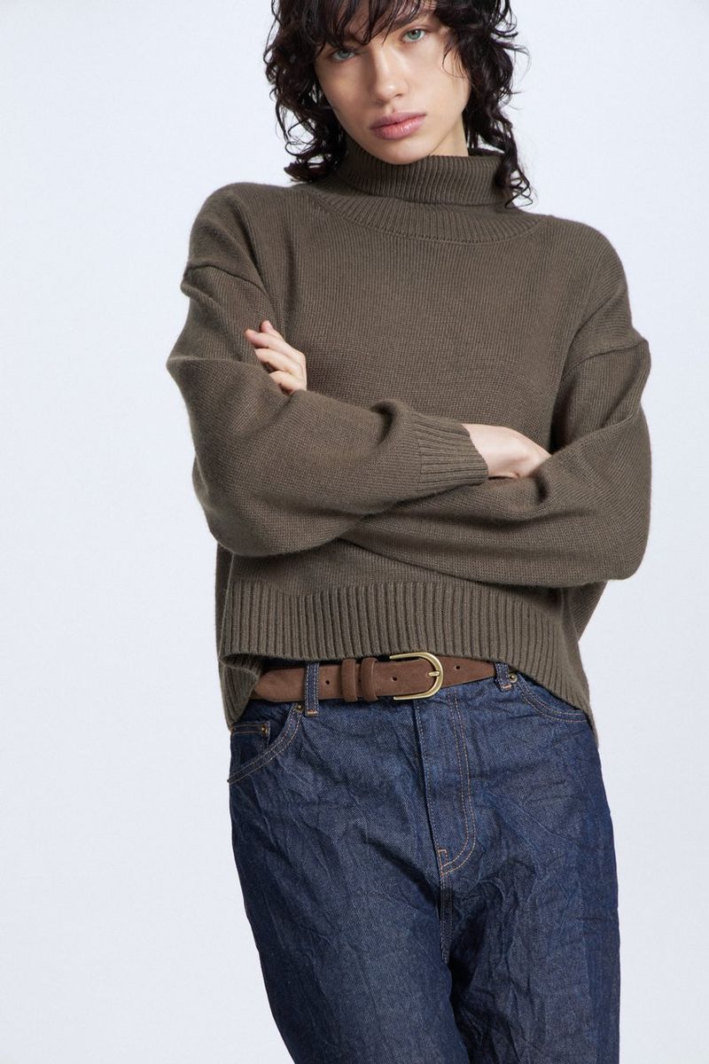 Gemütlicher, übergroßer Strickpullover mit hohem Halsausschnitt für Damen – weiche Viskosemischung, lässiger, lockerer Schnitt, kurzer Cropped-Stil (Pink, Zitronengelb, Kaffee)_voghion.com