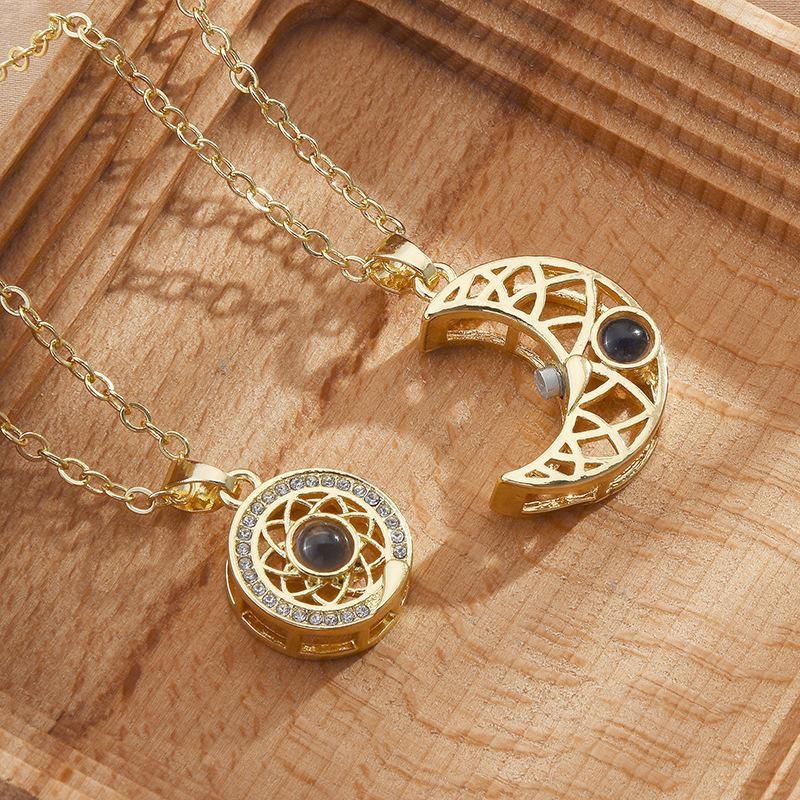 Projektionspaar-Halskette für Männer und Frauen, Sonne- und Mond-Accessoires, Schlüsselbeinkettenanhänger für Frauen_voghion.com
