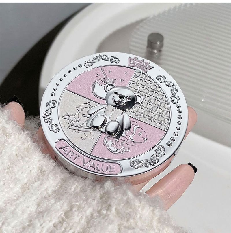 2024 Krása Novinka Art Value Bear Knight Matte Powder Mist Face Clear Soft Scorched Powder Non Fluting Powder Beautiful Powder_voghion.com