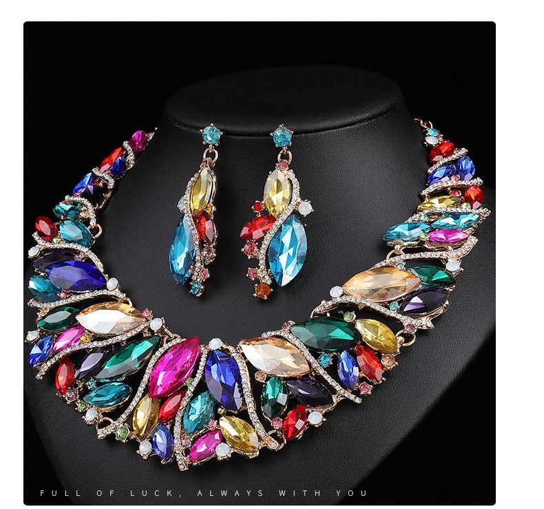 Women's Jewelry Set Exaggerated Earrings And Necklace Sets High End Crystal Diamond Wedding Dress Banquet Dress Jewelry Matching_voghion.com