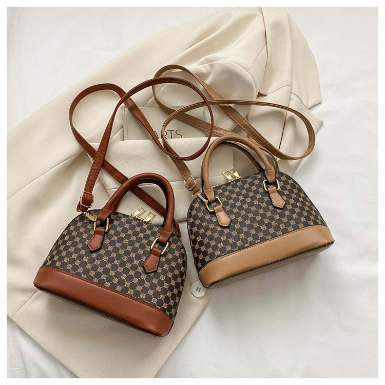 2023 neue Shell Tasche Mode Einfache Tasche Retro Trendy Handheld Schulter Tasche Lässige Umhängetasche_voghion.com