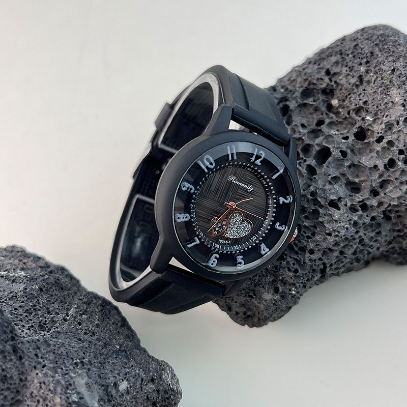 Orologio da donna al quarzo con cinturino in silicone, stile vintage, con scala digitale semplice e cuore, ideale per lavoro quotidiano, compleanno, anniversario, regalo di San Valentino_voghion.com