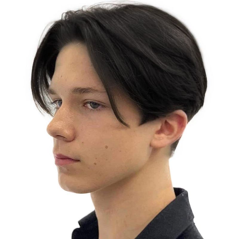 Synthetische Clip-in-Perücken für Männer, schwarz, mit Mittelscheitel, kurzes glattes Haar, flauschig, natürlich, hübsch, synthetische Kopfbedeckung_voghion.com