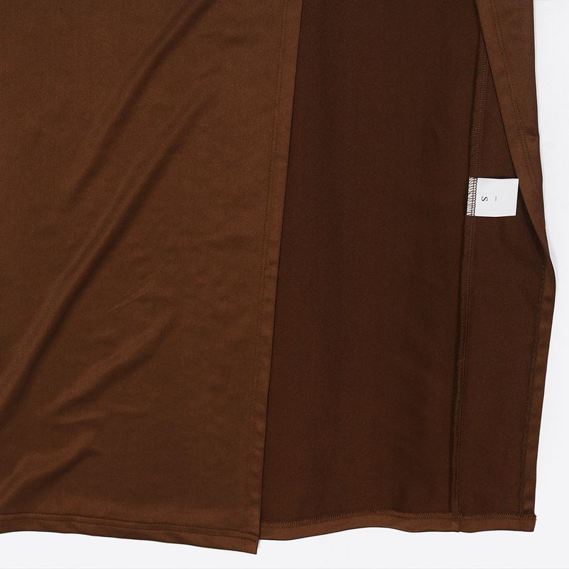 Completo composto da top a maniche corte con scollo tondo e gonna lunga plissettata con spacco alto - Elegante completo due pezzi per donna_voghion.com