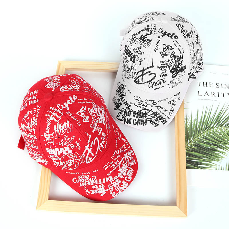 Korean Version of The Graffiti Personality Baseball Tide Men and Women Casual Wild Black Shade Curved Eaves Cap Sun_voghion.com