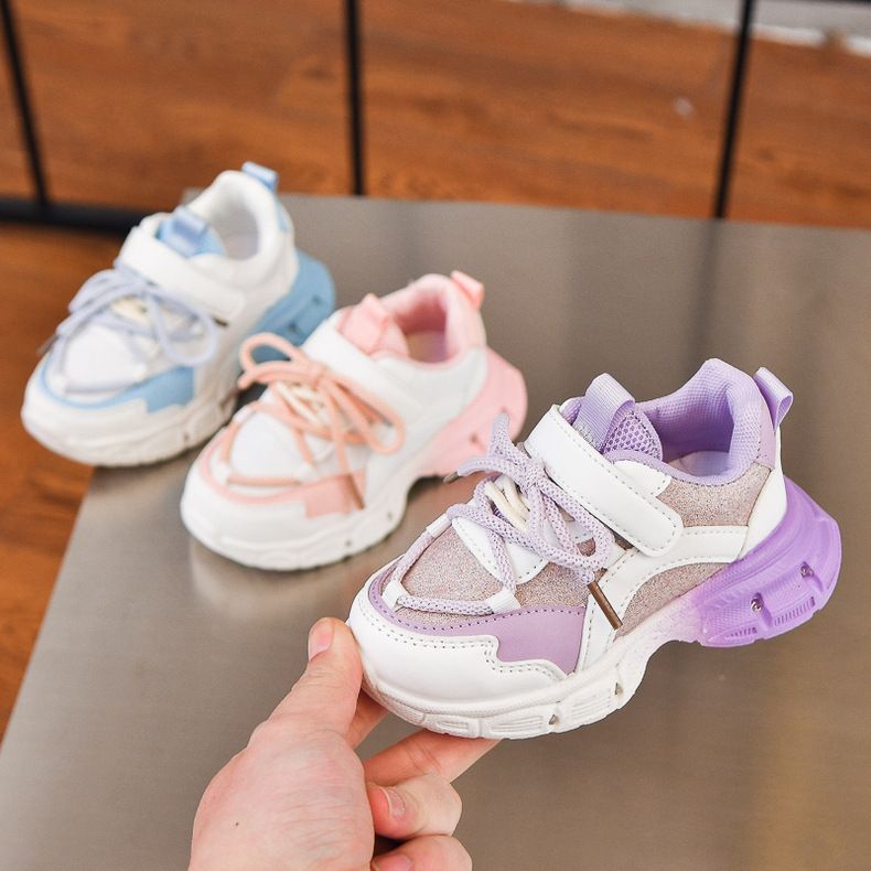 Chaussures de sport coréennes pour filles, printemps-automne 2025, chaussures de course à LED pour enfants, semelles souples, vente en gros_voghion.com