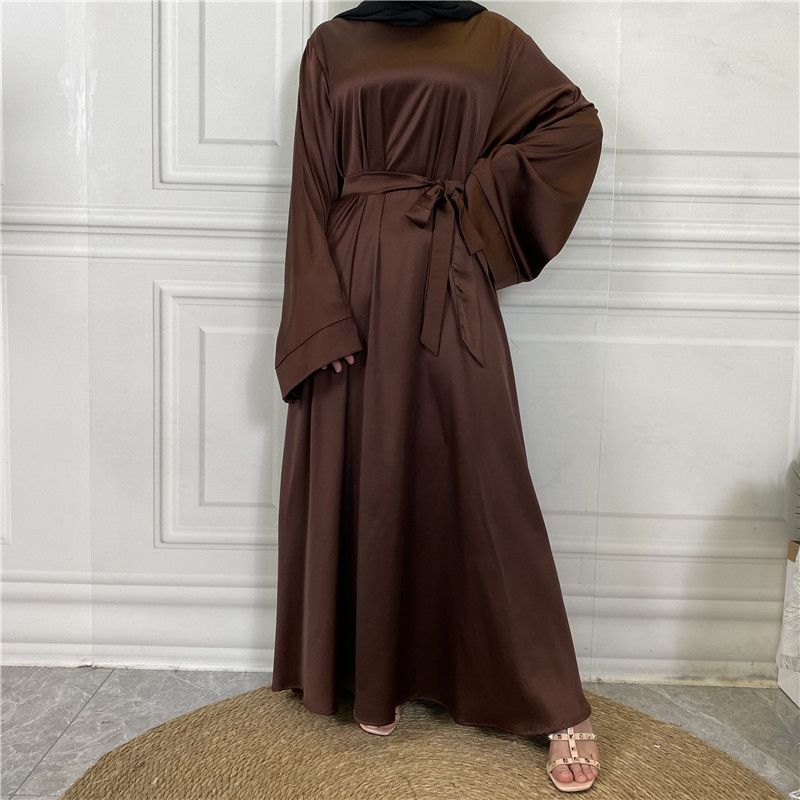 Abbigliamento da donna Medio Oriente Dubai Vendita calda Tinta unita Taglia grande Abito musulmano in raso con lacci 6622_voghion.com
