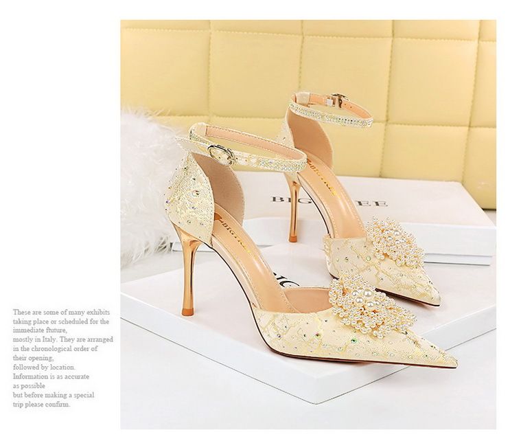 286-7 style banquet heel shallow mouth hollow slot with pointed rhinestone pearl flower sandals high heels_voghion.com