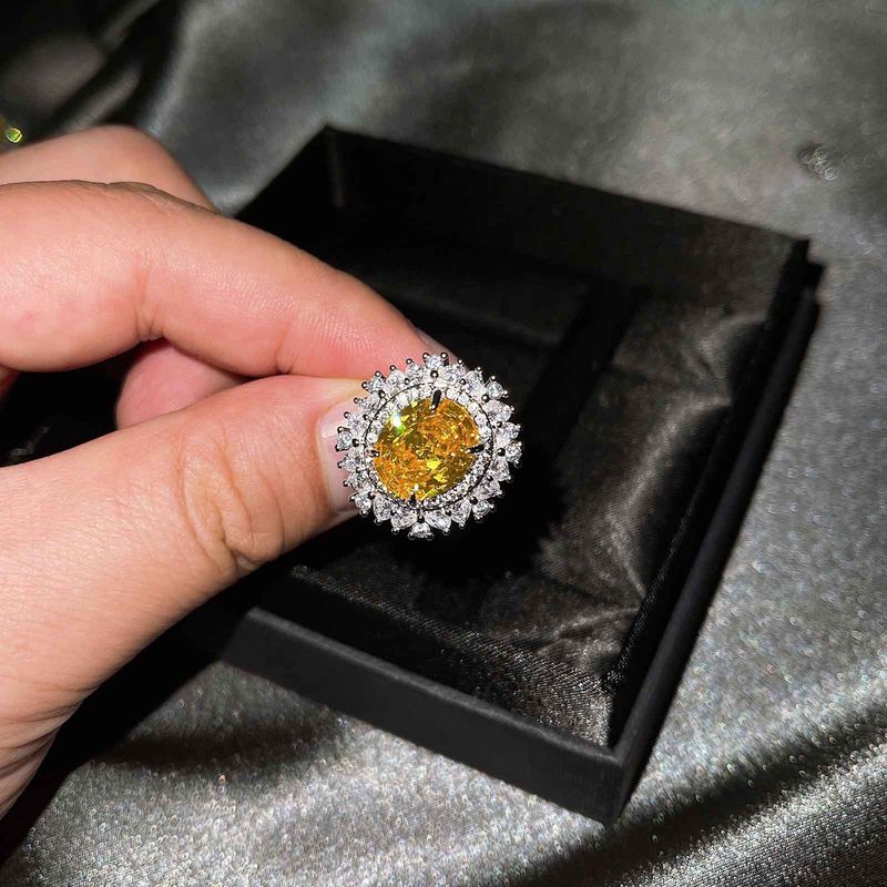 Europäische und amerikanische neue Luxus-Farbschatz-Set mit eingelegtem blauem und gelbem Zirkon, Halskette, Ring, Ohrringe, Anhänger, weiblicher Saphir_voghion.com