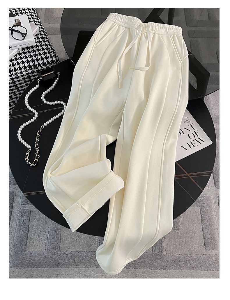 Completo con felpa oversize foderata in pile e pantaloni larghi a vita alta: comodo completo invernale da donna, due pezzi alla moda per il tempo libero con silhouette giovanile_voghion.com