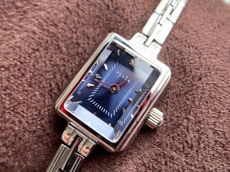 Agete Square Wheat Ear Japanese Style Akadou Women's Watch Quartz Wristwatch For Girlfriend Small Wacth_voghion.com