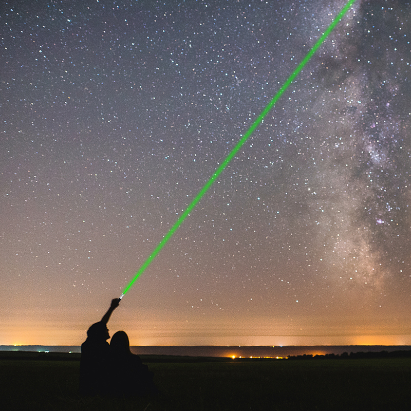 Lot de 2 pointeurs laser 1 mW, rouge, vert, violet, trois couleurs, projection, enseignement, démonstration, outil de chasse, jouets pour chats et chiens_voghion.com