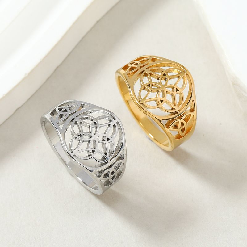 Design di anelli in titanio di vendita caldo, anello con logo triangolare in stile esotico tagliato e scavato, gioielli in acciaio inossidabile_voghion.com