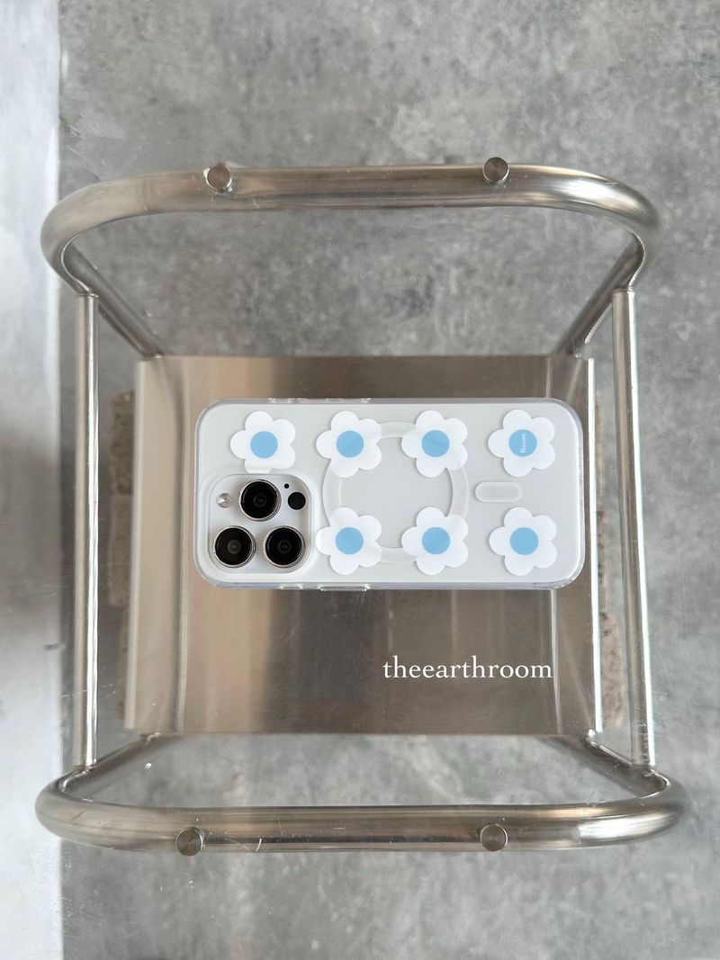 Unschlagbare Qualität Die Erde Zimmer Cool Serie Kleine Blaue Blumen Matt Doppel Schicht Druck IMD Magnetische Saug Mobile P Shell Für_voghion.com