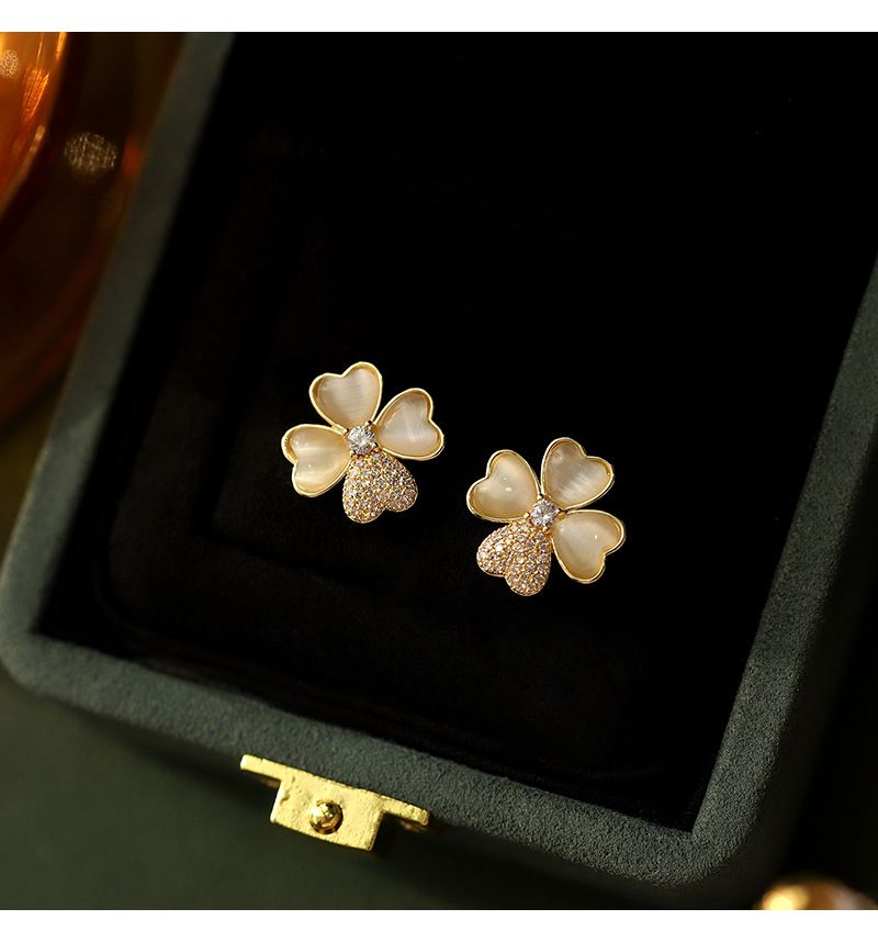 Women's accessories Diamond set simple temperament design sense trend earrings earrings_voghion.com