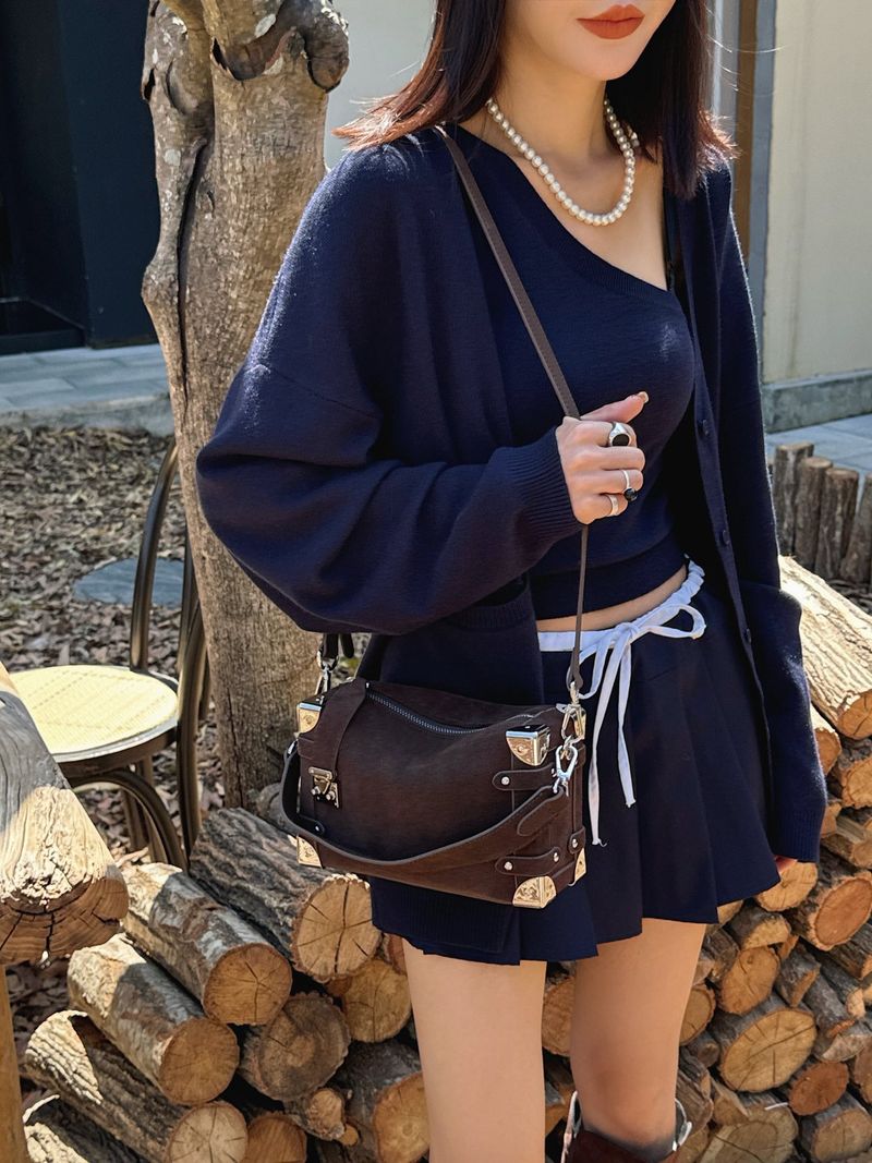 2025 Spring And Summer New Genuine Suede Rivet Square Soft Box Crossbody Bag Women's Pillow Bag High-grade Feeling Fashion Versatile Casual Daily_voghion.com