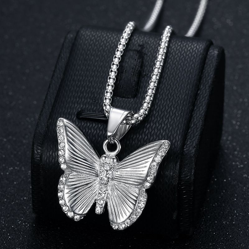 Fashion Simple Jewelry Titanium Steel Gold-Plated Diamond-Studded Butterfly Pendant Necklace_voghion.com
