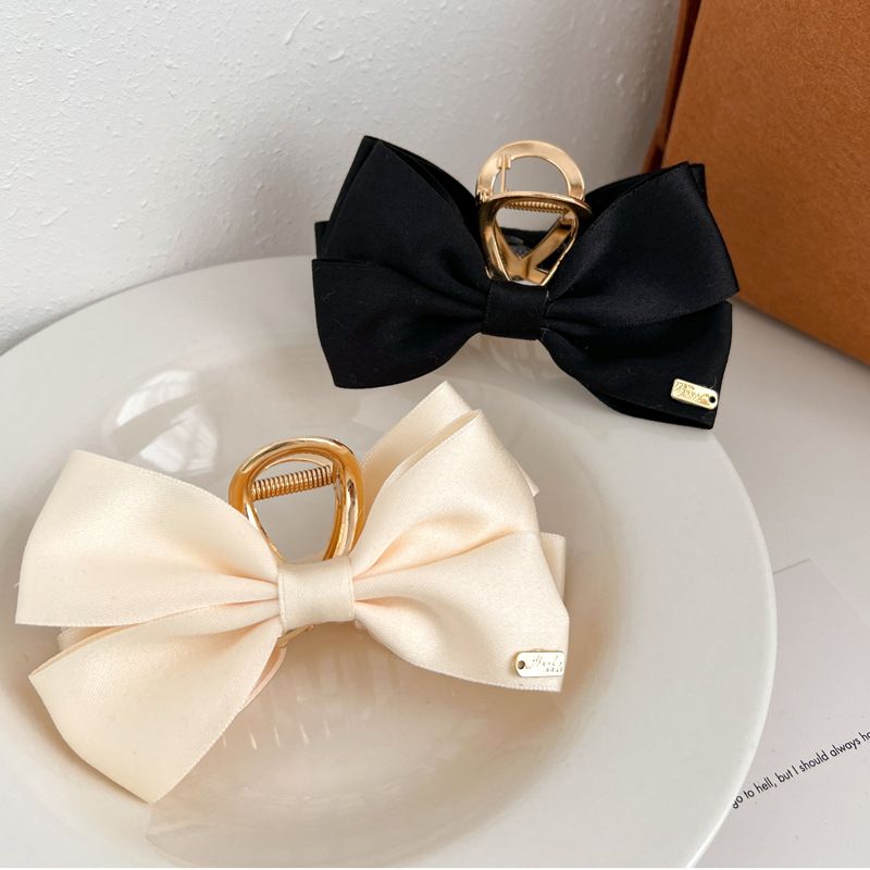 Fermaglio per capelli con fiocco in raso nero molto venduto per copricapo estivo da donna, semplice ed elegante, fermaglio per capelli a forma di squalo con cucchiaio posteriore_voghion.com