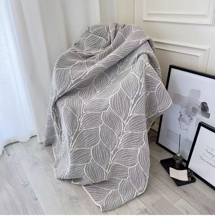 Leaf Pattern Knitting Sofa Blanket Bed End Blanket Air Conditioning Blanket Nap Blanket_voghion.com