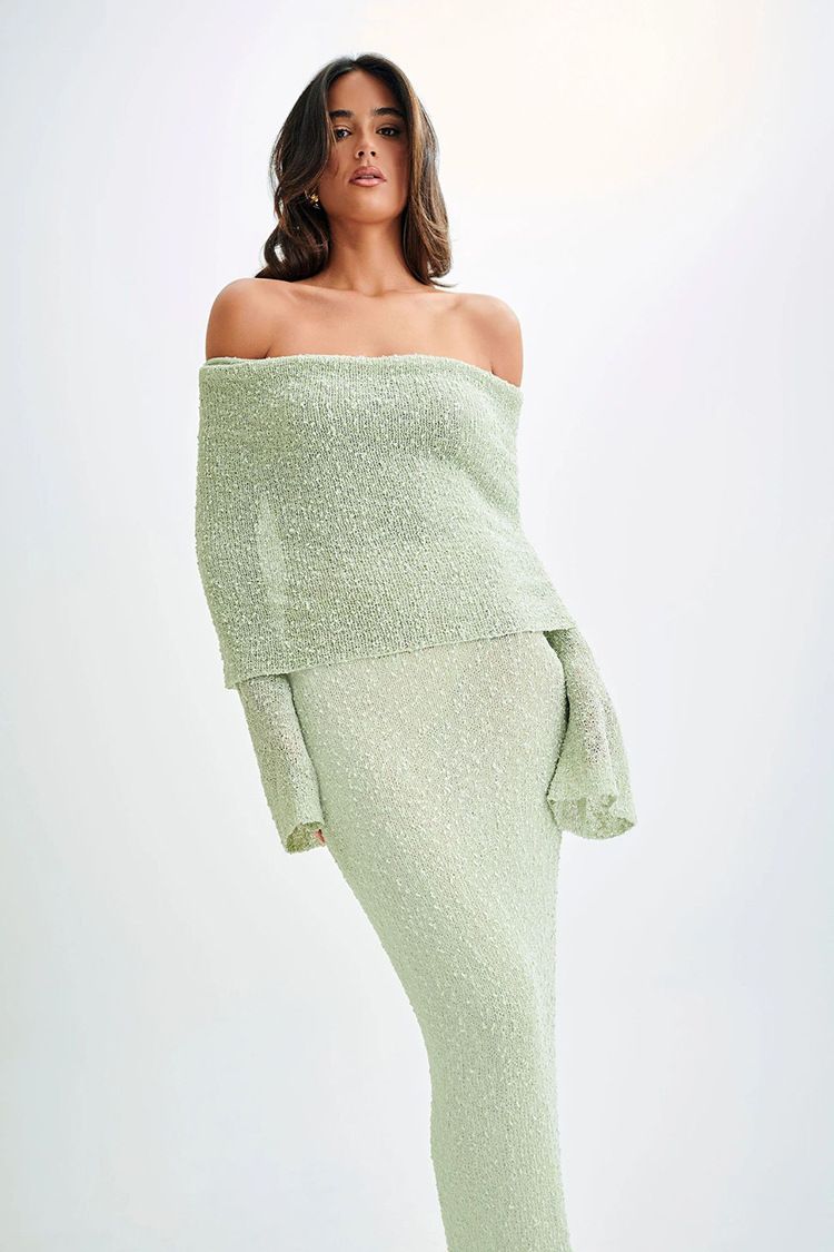 Copricostume estivo sexy con spalle scoperte e scollo a V, abito lungo in maglia aderente_voghion.com