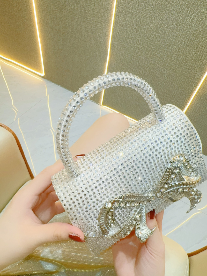 Nuova moda celebrità banchetto e sera borsa a mano completa con tracolla singola in raso di seta intarsiata di diamanti_voghion.com