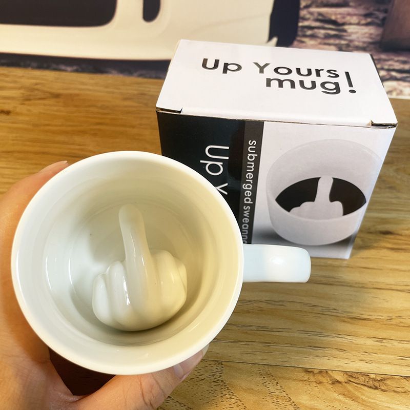 Middle Creative Ceramic Water Relief Design Finger Coffee Cup Large Capacity Office Mug_voghion.com