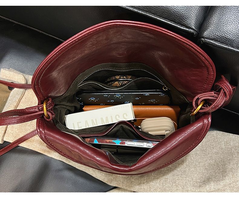 Borsa a tracolla da donna in pelle conciata al vegetale, borsa da pendolare da donna in morbida pelle di grande capacità, borsa a tracolla semplice ed elegante._voghion.com