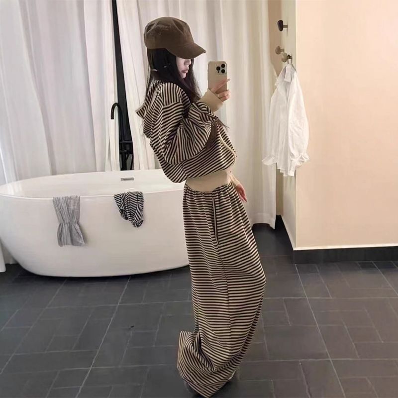 001 Tuta sportiva casual in stile pigro per donna, giacca felpata a righe di alta qualità e pantaloni larghi per autunno e inverno_voghion.com