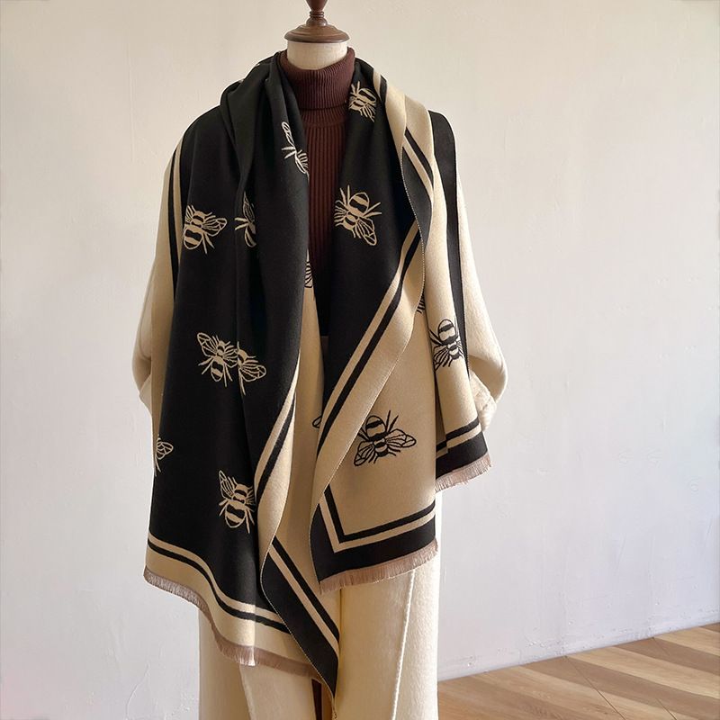 Bekleidungszubehör Herbst und Winter neuer großer Name Wind Trend Bienendruck Schal Mode Außenschal Kaschmir warmer Schal verdickt_voghion.com