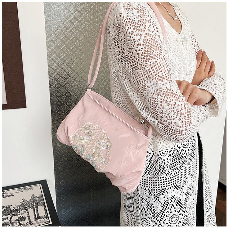 New Chinese fashionable small for women 2024 new summer style versatile work commuting shoulder crossbody bag_voghion.com