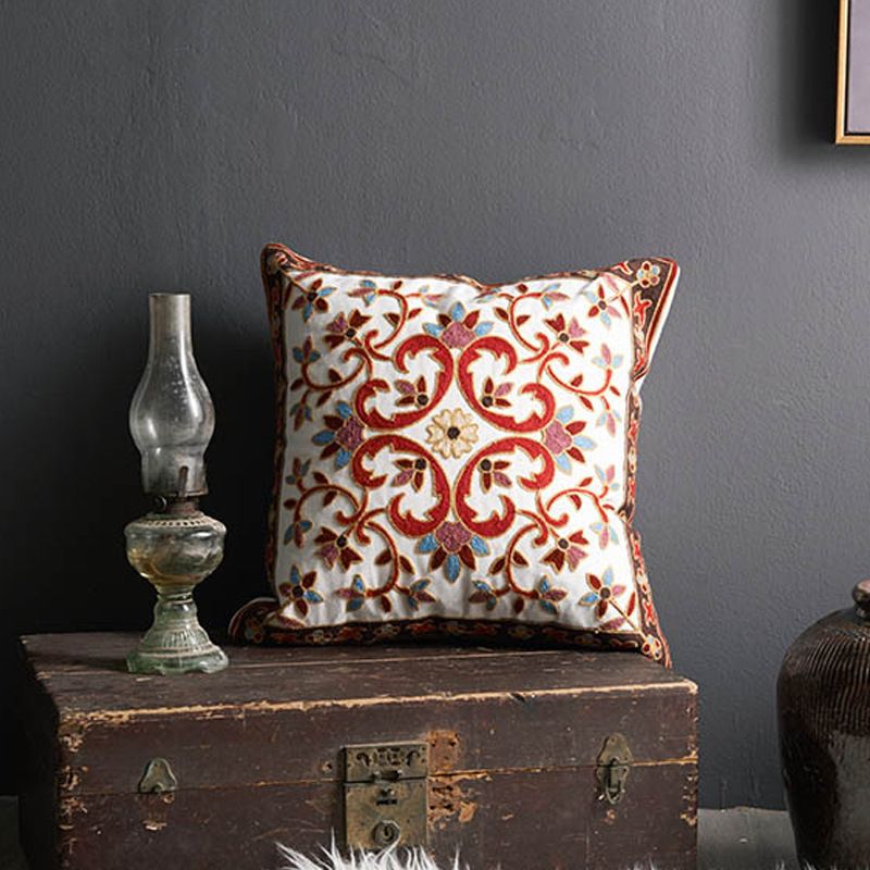 Factory direct high-grade cotton towel embroidery sofa pillow case flower and bird cotton embroidery cushion gift customization_voghion.com