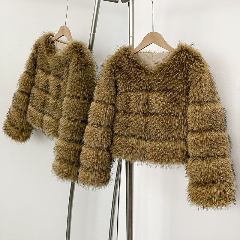 Damenbekleidung Damen Kunstwaschbärpelzmantel Kurze Winterjacke Warme, flauschige Oberbekleidung Rundhals Verdickter Kunstpelzmantel_voghion.com