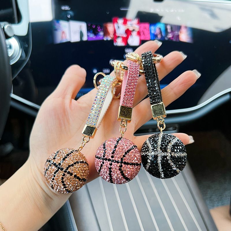 Nuovo ciondolo creativo per decorazione borsa con portachiavi per auto con diamanti incastonati in argilla, versione coreana, a forma di pallone da basket_voghion.com