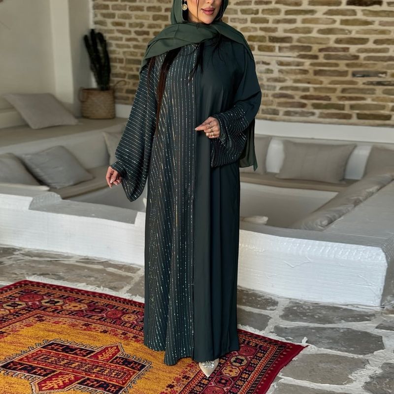 Elegantes muslimisches Abaya-Kleid – schlichter langärmeliger Kaftan mit versteckten Knöpfen und verzierten Details (Dunkelgrün, S-XXL)_voghion.com