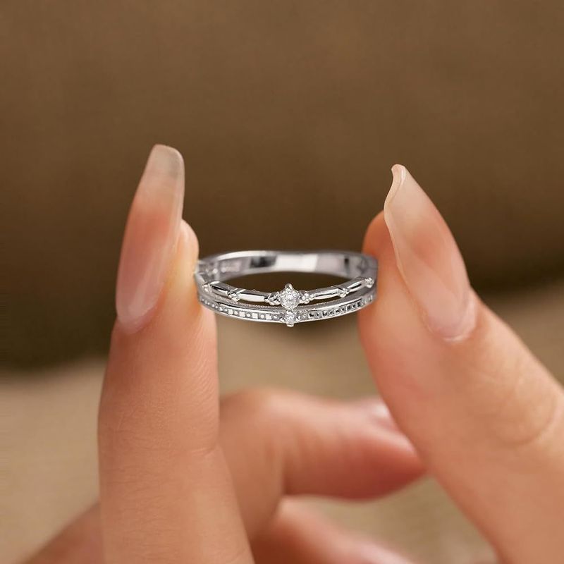 Ring van sterlingzilver (S925) voor dames, high-end persoonlijkheid, dubbellaags nicheontwerp, 14-karaats vergulde diamanten ring_voghion.com