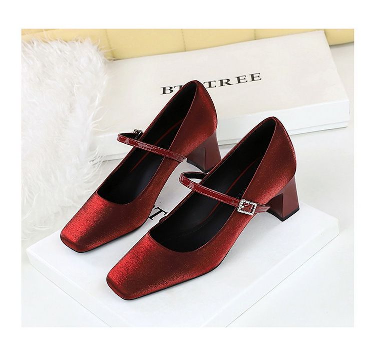 6295 Scarpe da donna in seta con punta quadrata, stile francese, profumate, con strass, piatte e tacco medio spesso, basse_voghion.com