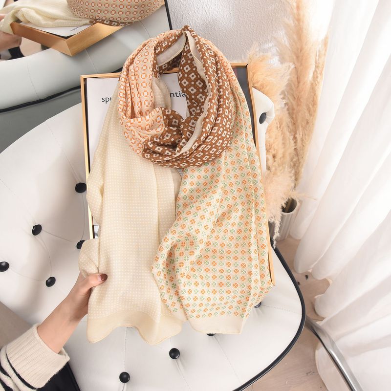 Sciarpa creativa alla moda in seta con effetto lino e cotone di nicchia coreana con blocchi di colore._voghion.com