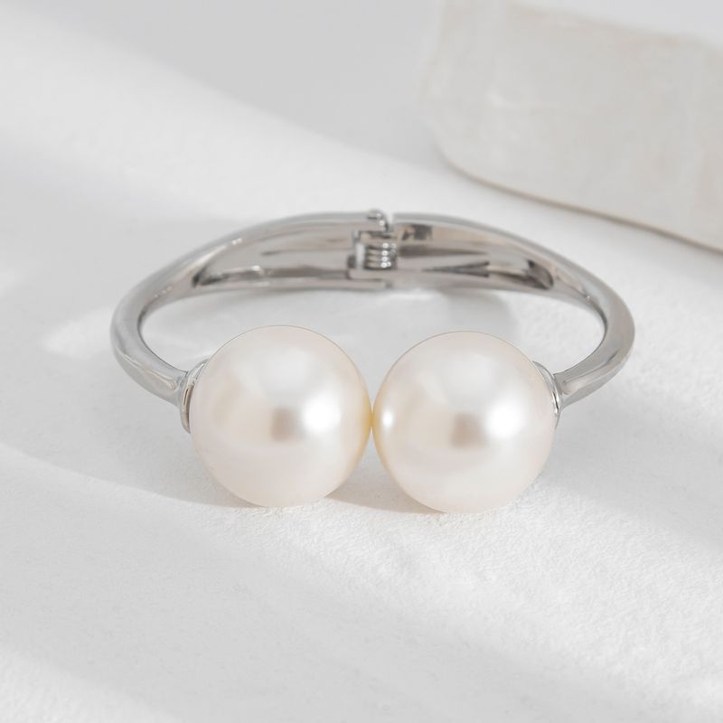 Temperament Baroque Big Pearl Ins Stacked Bracelet, Exaggerated Irregular Winding Bracelet_voghion.com