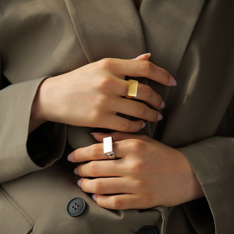 Gold stainless steel rectangular block fashionable ring, women's versatile and niche INS style non fading jewelry_voghion.com