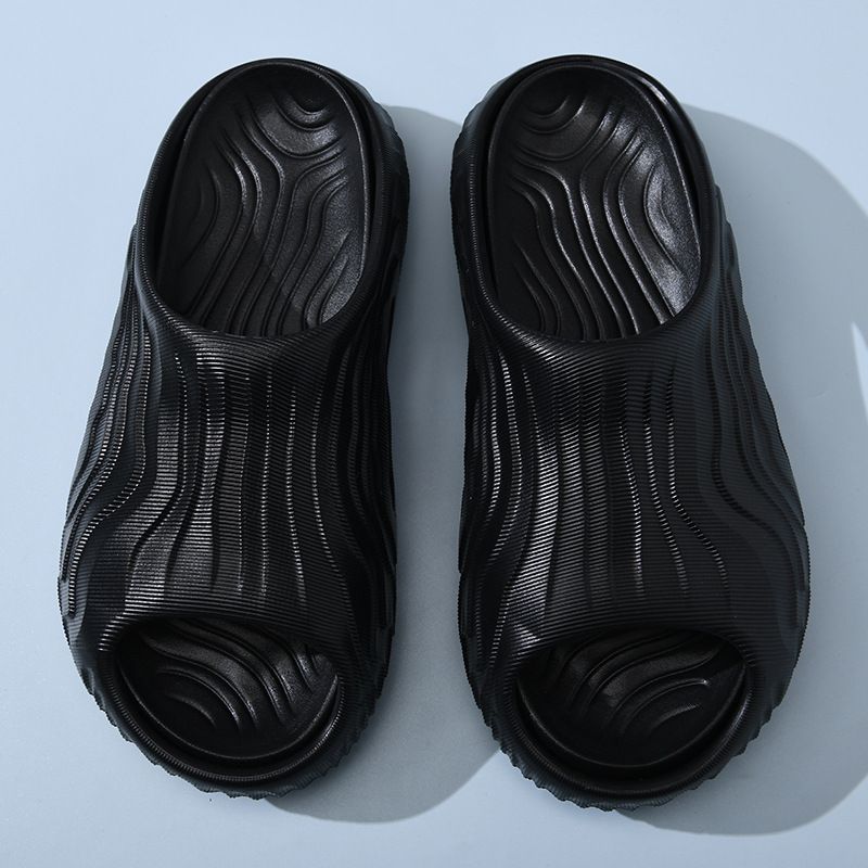 Nuovo tipo di pantofola estiva da uomo One Word, con rialzo per l'altezza, anti-odore, resistente all'usura, personalizzata._voghion.com