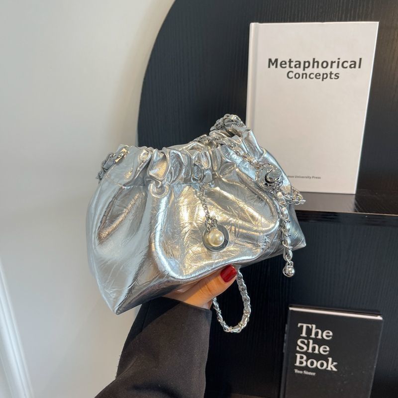 Sac bandoulière argenté plissé, sac seau polyvalent_voghion.com