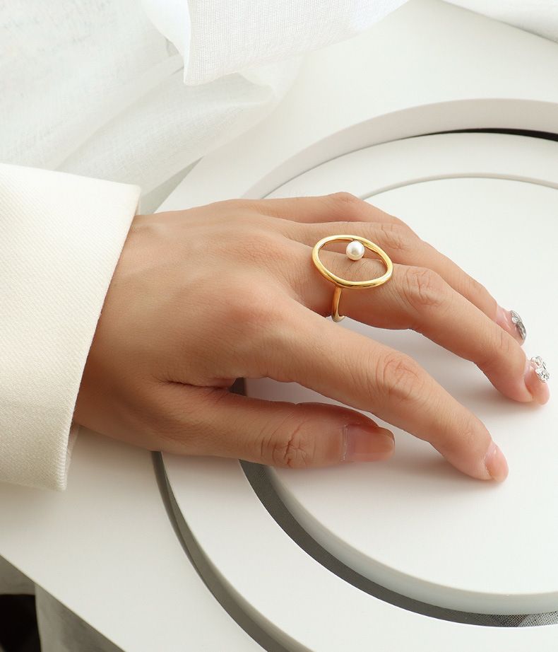 Goldener geometrischer Ring aus Titanstahl, Perlen-personalisierter Modering-Schmuck für Frauen_voghion.com