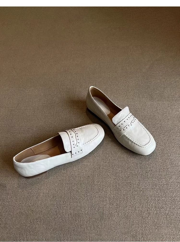 Lancui~2025 Spring White Loafers For Women British Style Slip-On Lazy Commuter Flat Single Shoes_voghion.com